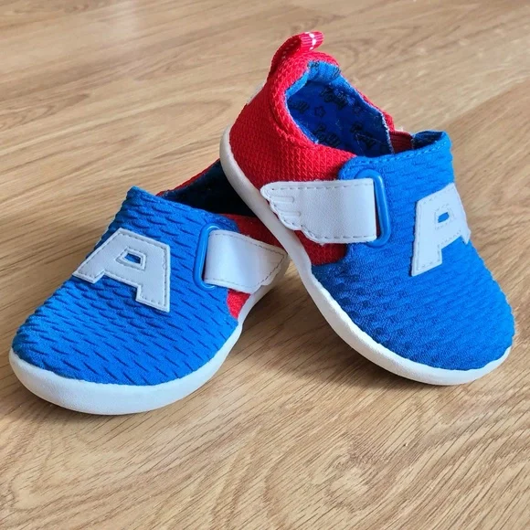 EUC TOMS Toddler Marvel Captain America Sneakers-Red, White and Blue - Picture 1 of 12